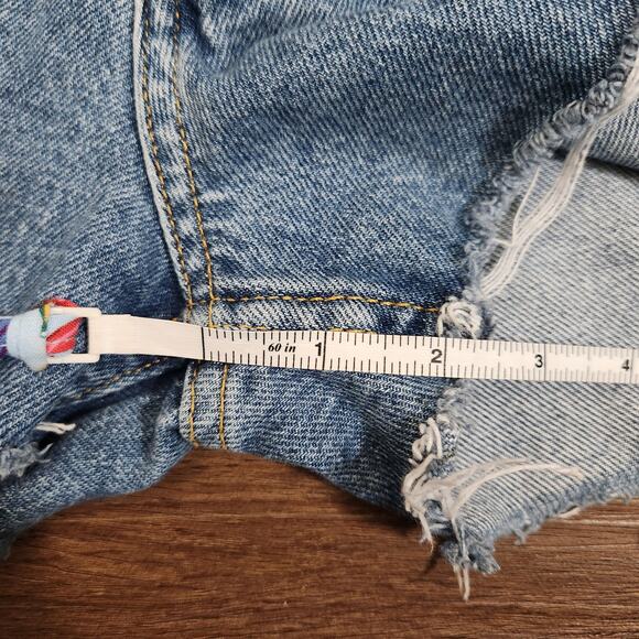 LEVI"S Jean Cut Off Shorts‎ 25 Blue Mid Wash Denim Minimalist Retro Casual - Picture 7 of 8